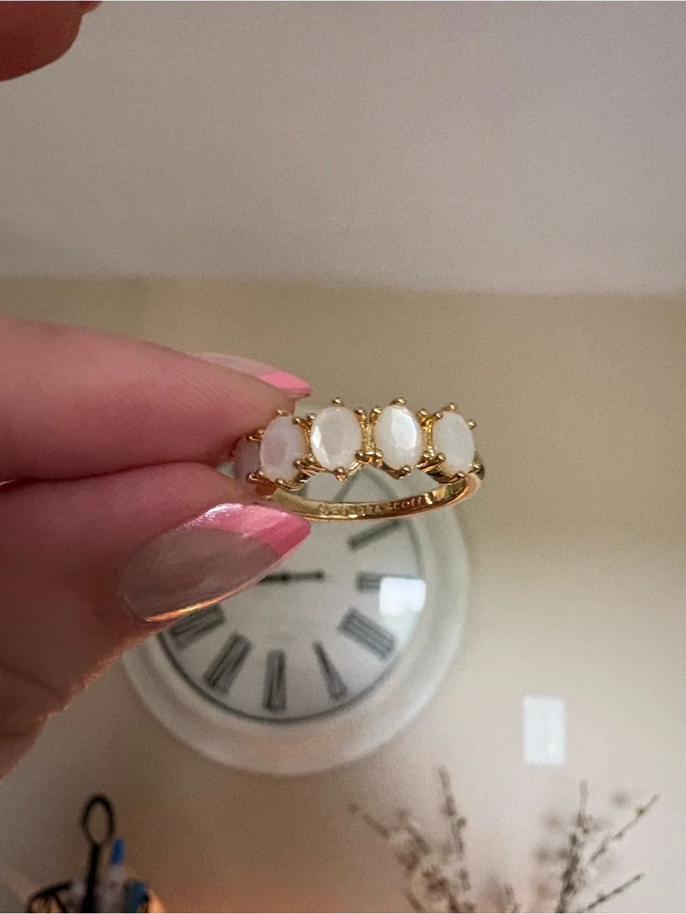 Kendra Scott Cailin Gold Crystal Band Ring in Ivory Mother of Pearl